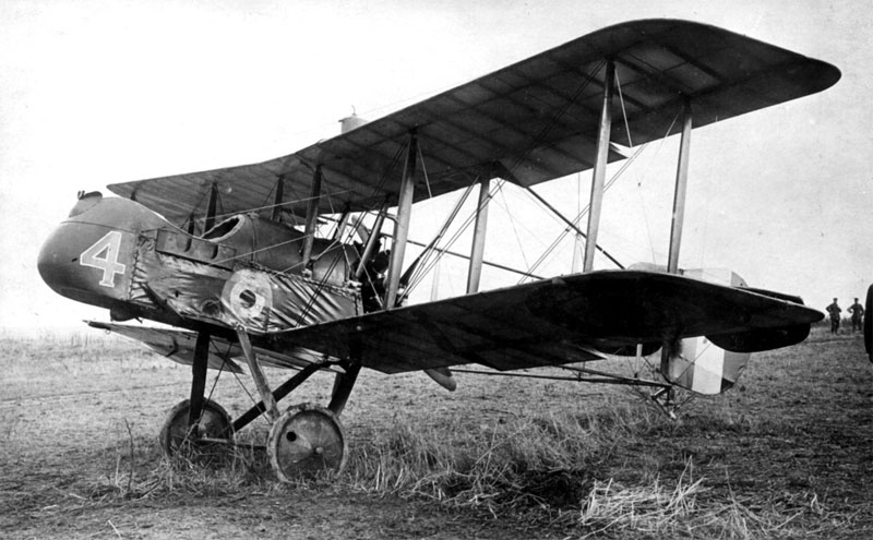 1915 british - Airco DH.2, a rugged and nimble design, helped to win back Allied air superiority by 1916 - source militaryhistory