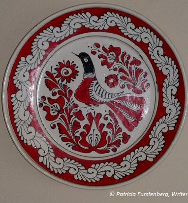Corund, red-whire ceramic plate, Romnaia