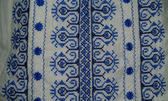 Romanian blouse, is, zig-zag, star, solar ptterns