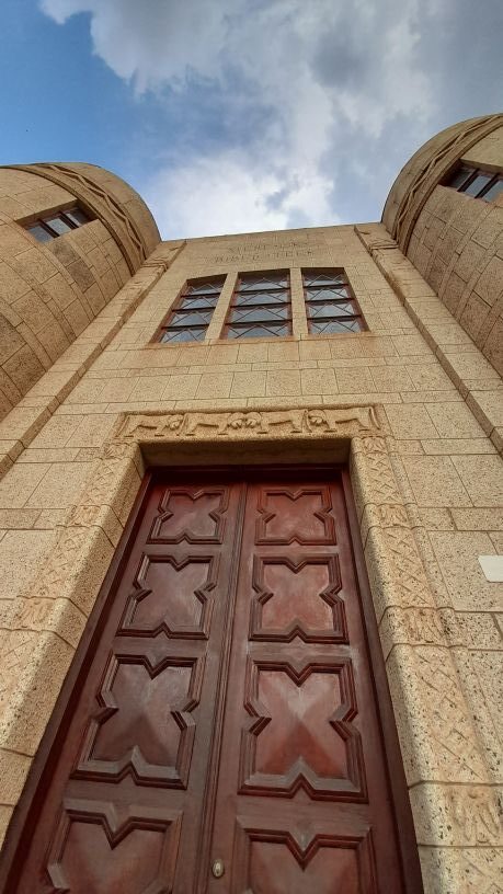 Merensky Library UP, architecture of building, entrance door