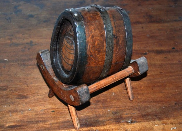 Apprentice test 19th cent. wooden barrel with coopers seal compass barrel
