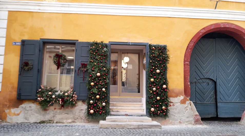 Sibiu wooden doors, Christmas doors