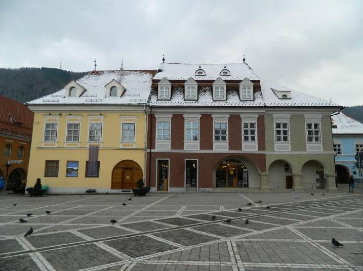 Today: the Three Houses: Closius-Albrich Hiemesch-Giesel, southern side Council Square Brasov